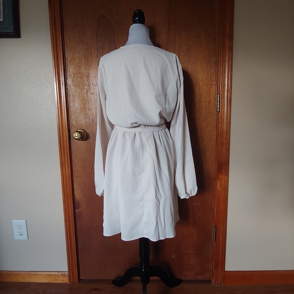 NWT Prettygarden Beige V Tie Belt Long Sleeve Boho Bohemian Flowy Mini Dress M - Picture 6 of 12